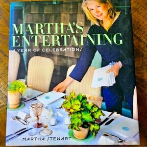 Martha Stewart's Entertaining Book 2011 1st Edition